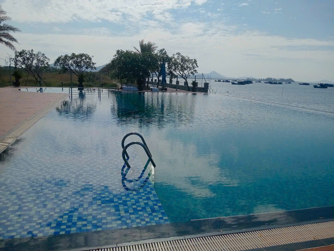 Hà Tiên Seaview Hotel