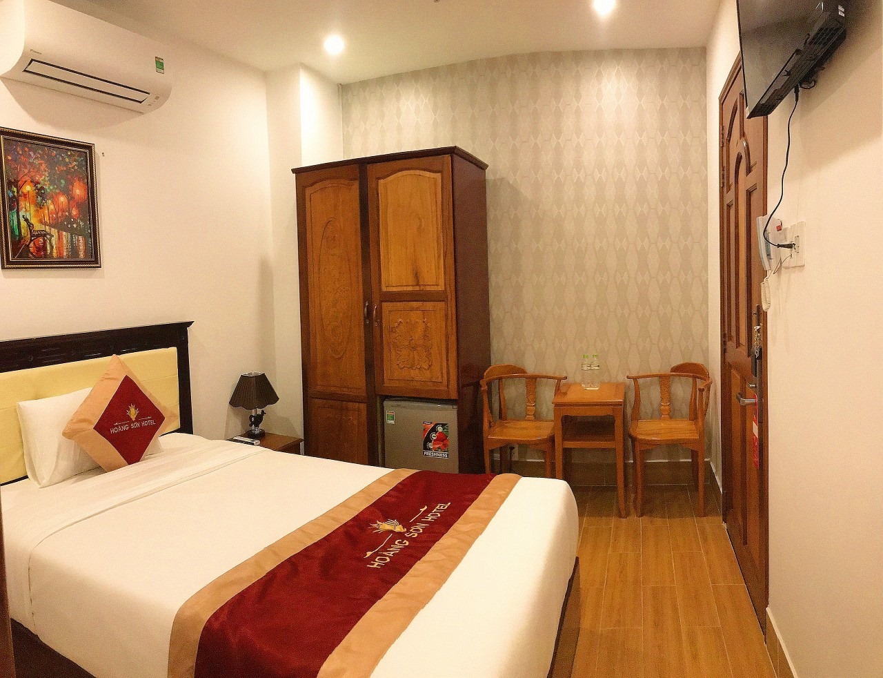 Khách Sạn Hoàng Sơn 