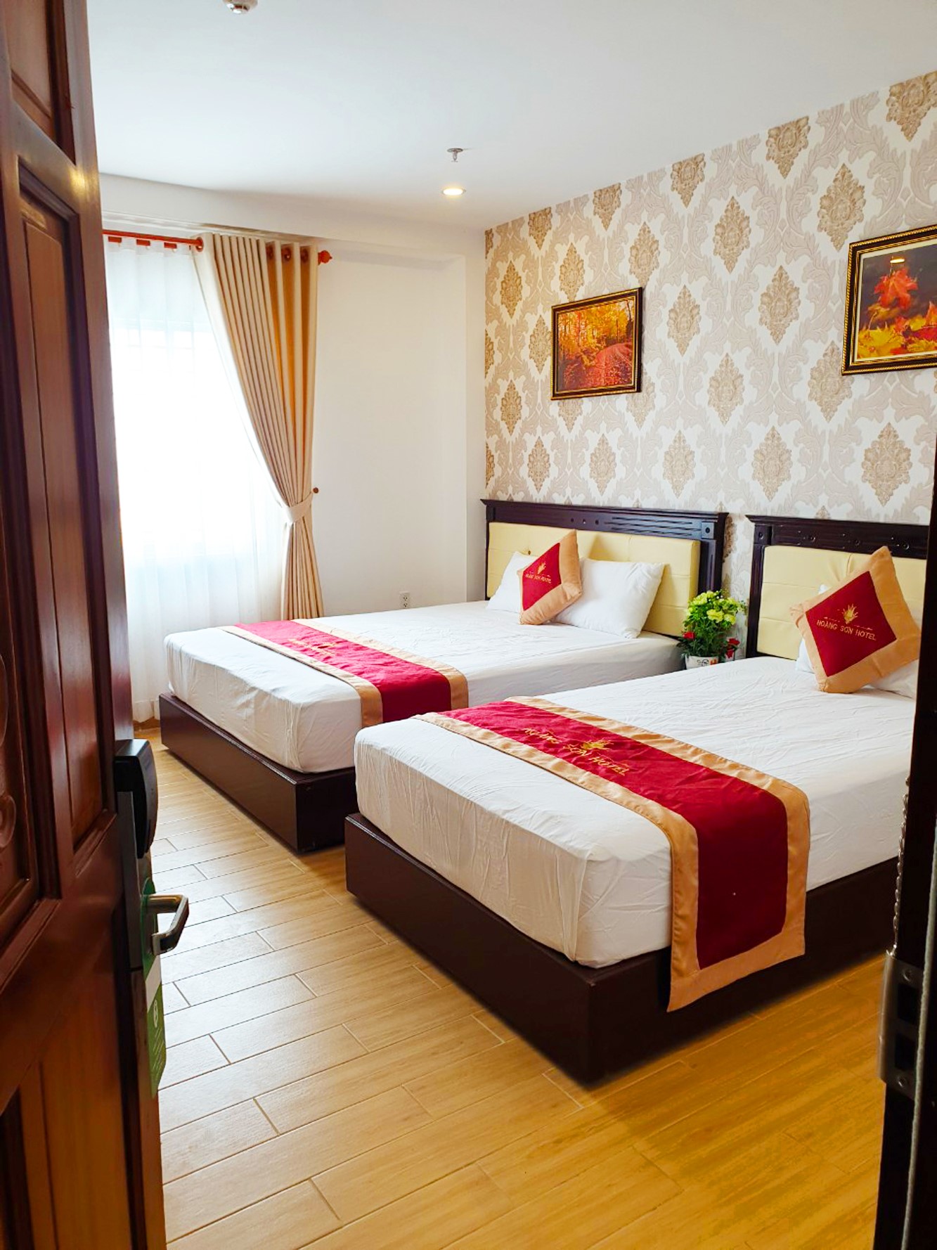 Khách Sạn Hoàng Sơn 