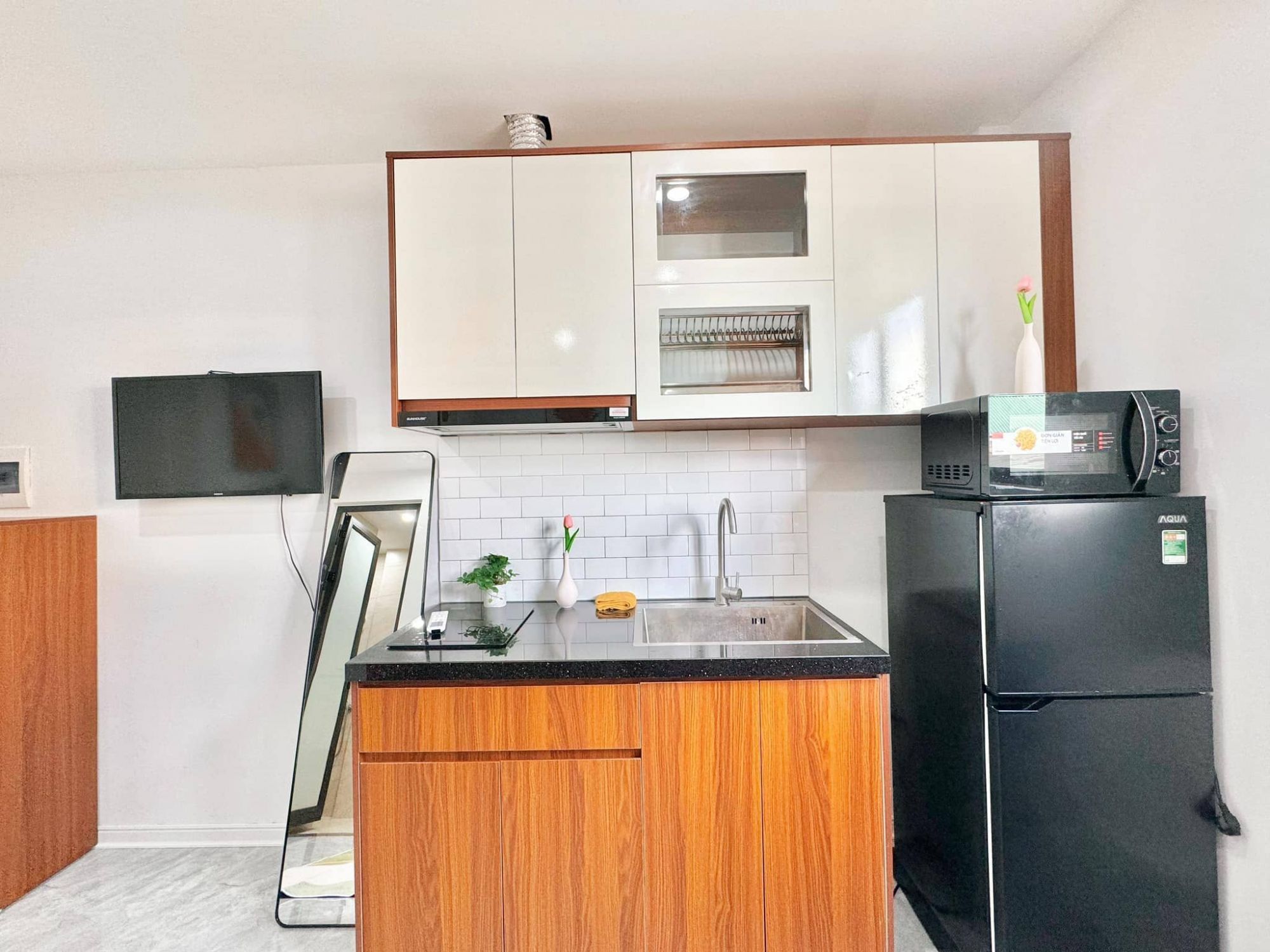 The Little Home - Cù Chính Lan