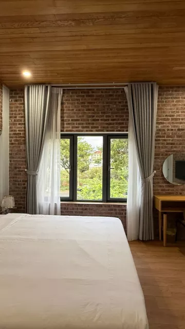  Brick Garden Villa