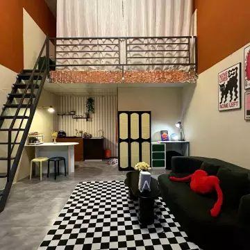 Cam House