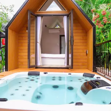 Calla Bungalow