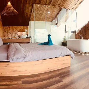Nhà Sói 