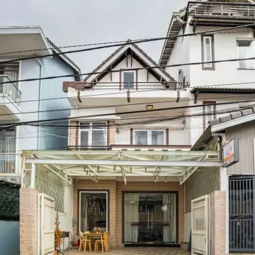 Min House