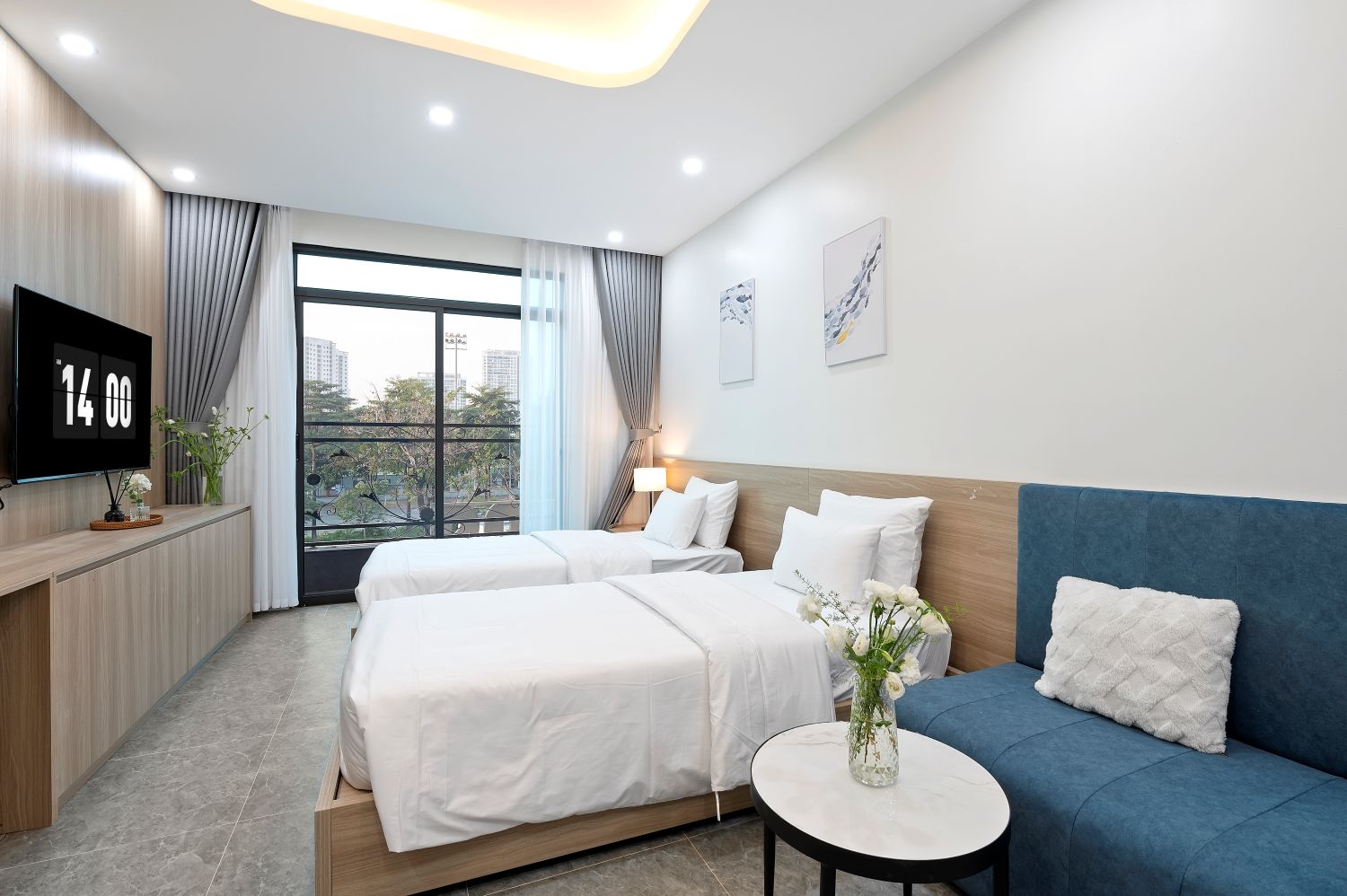 22 Land Cosmos Hotel