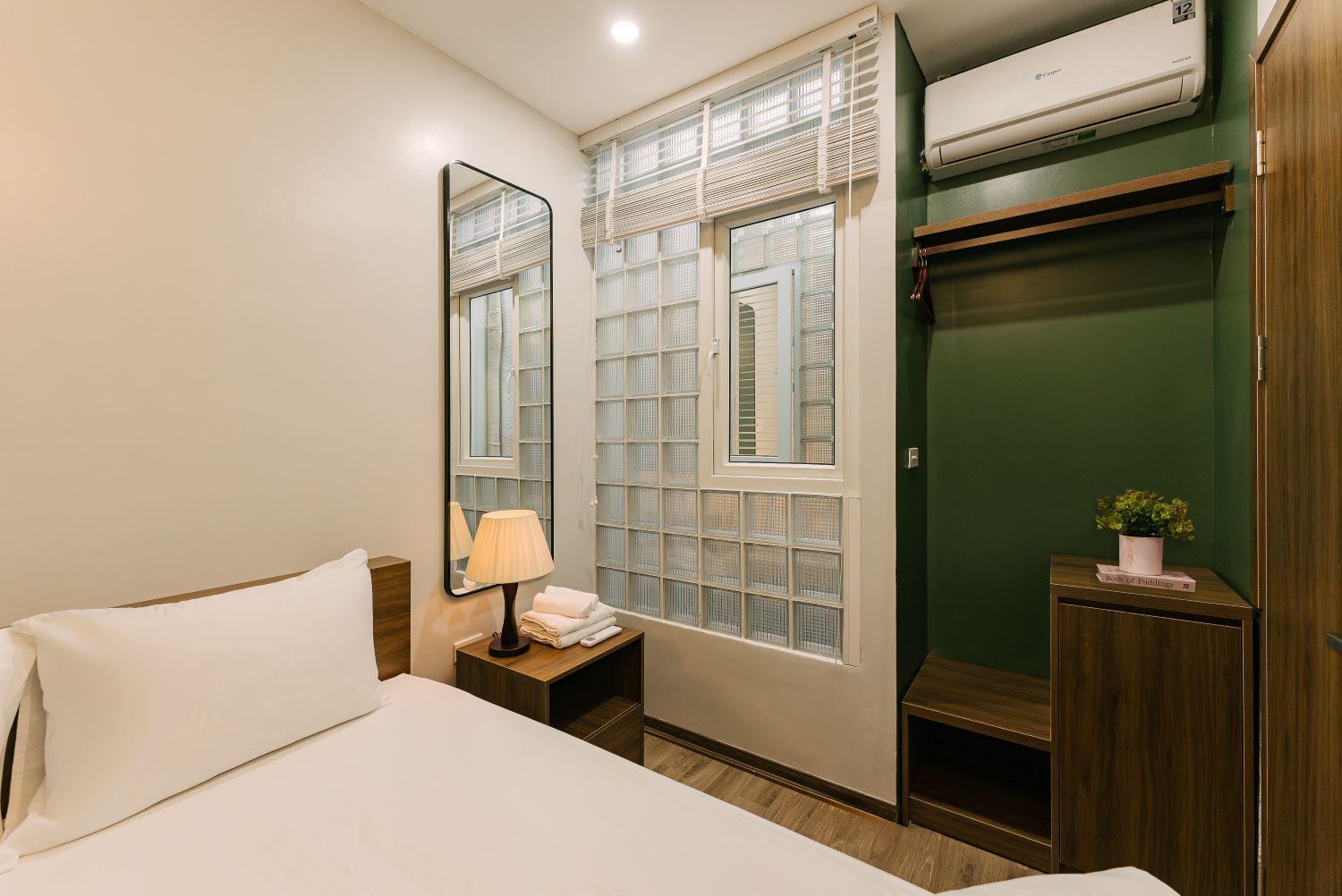 Apartment with city view Balcony R501