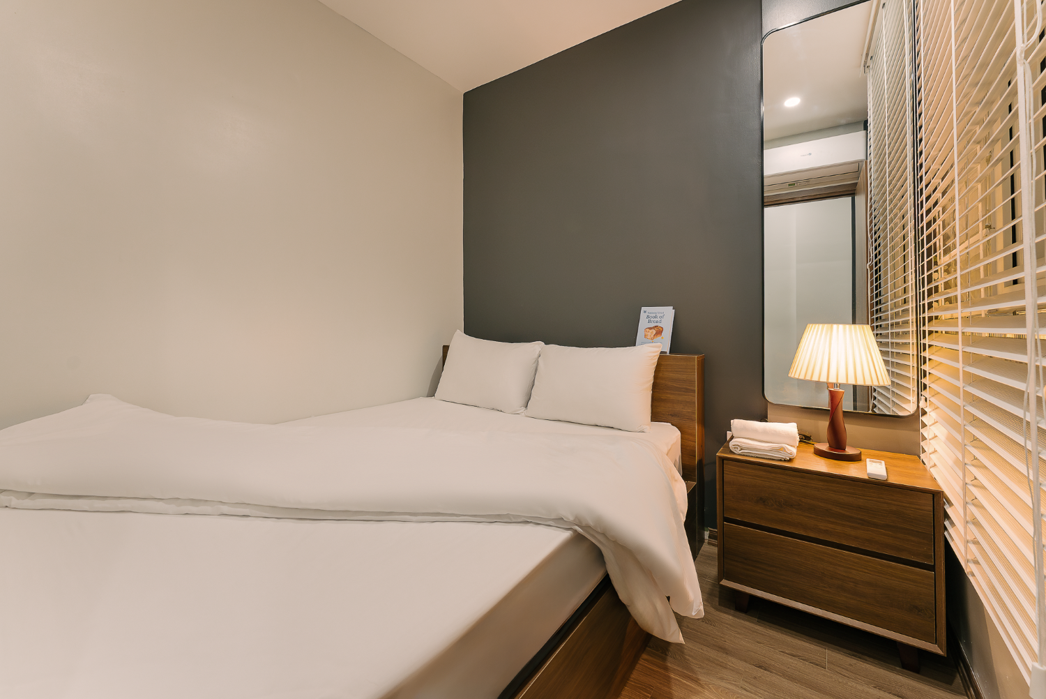  Apartment with city view Balcony R601