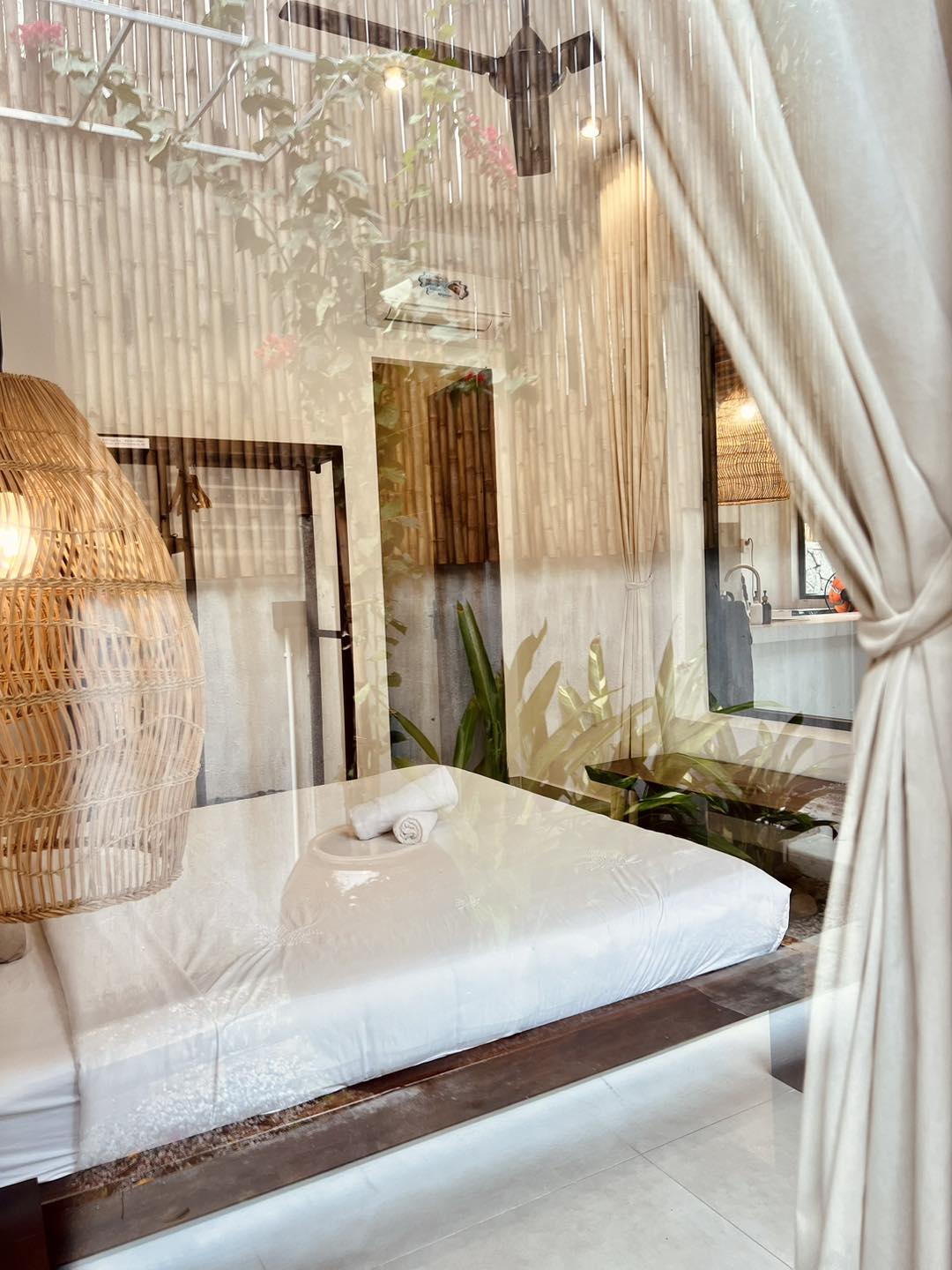 Casa Roca Hometay - Vĩnh Hy