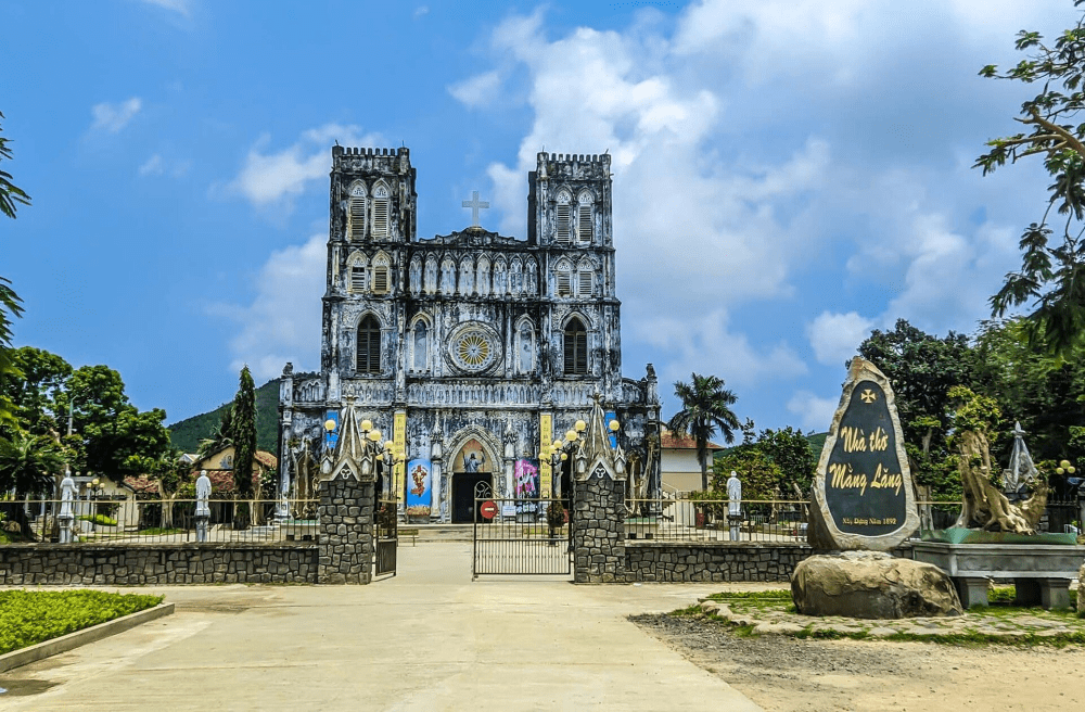 ở phú yên có địa điểm du lịch nào