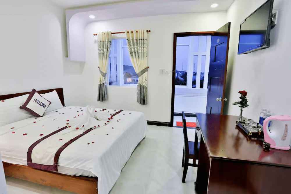 khách sạn ở phú quốc gần biển
