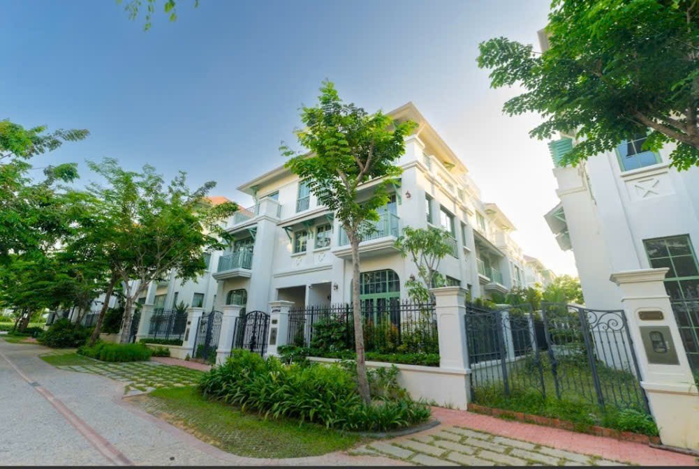 Evelyn Villa - P1010