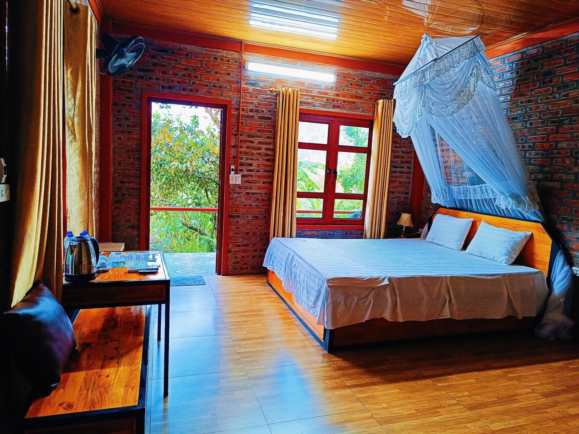 Trang An Lotus Lake Homestay