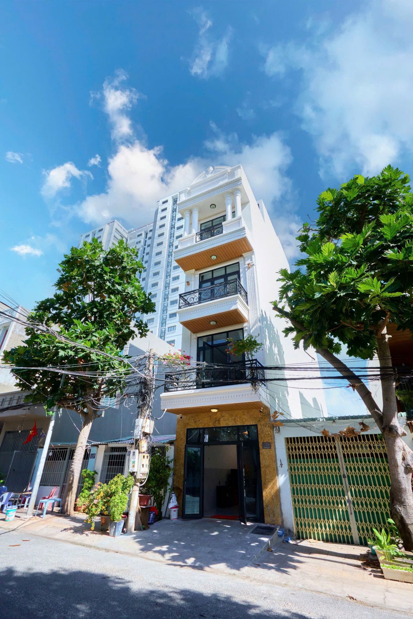 KITO VILLA - A39 Hồ Quý Ly