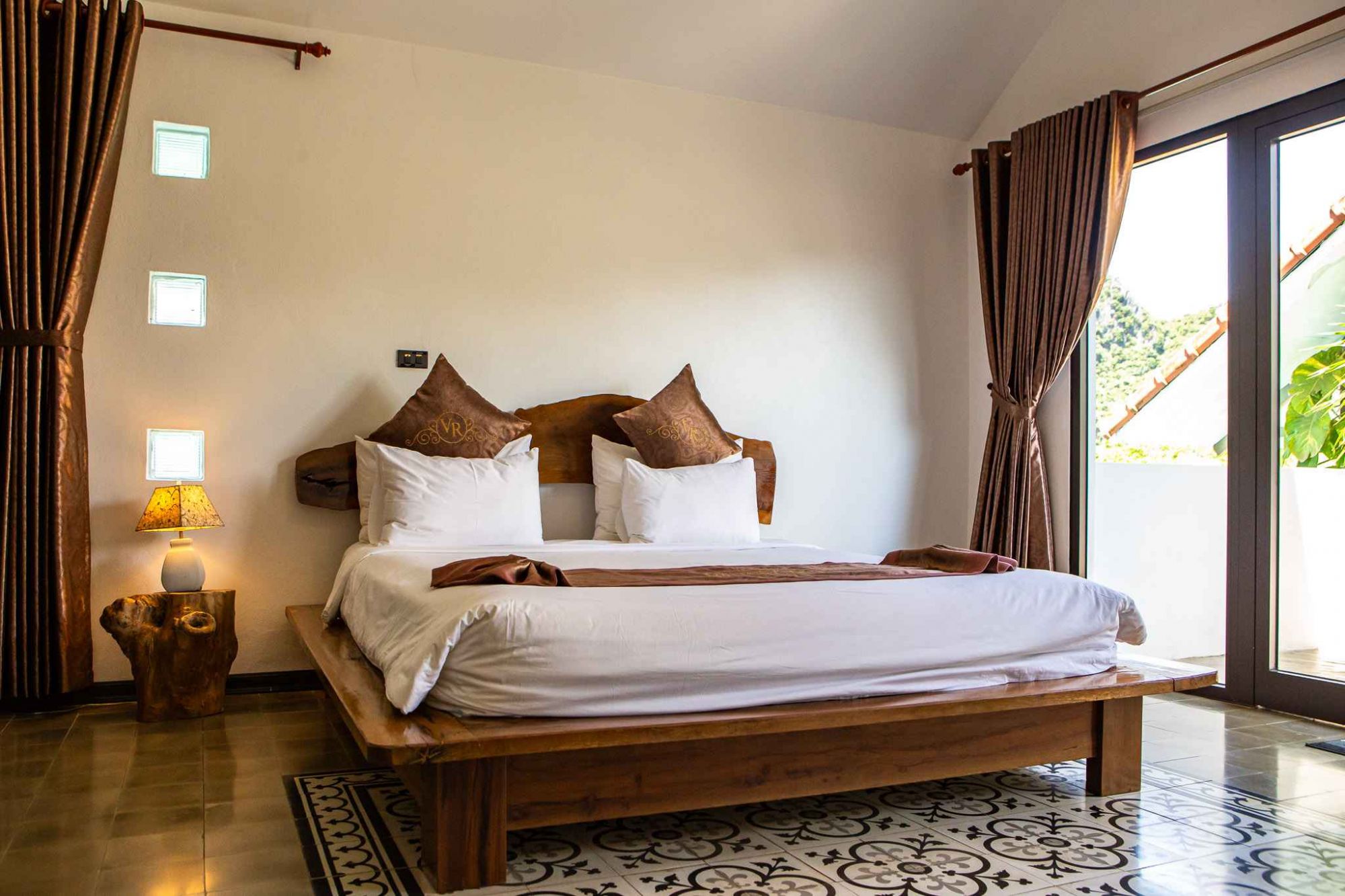 Victory Road Villas - Family Villa