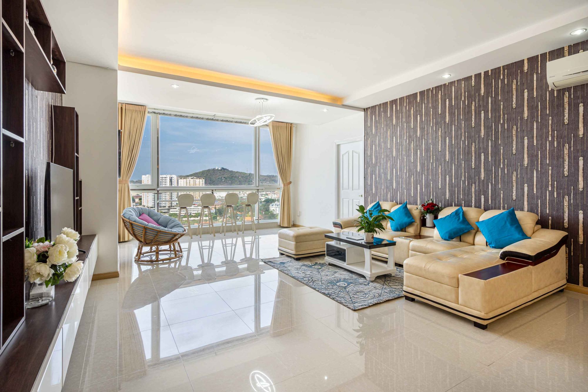 Căn hộ Oasky 18L - Stephen 's House