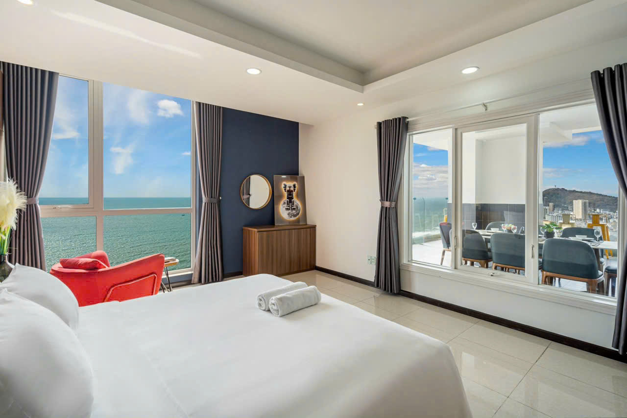 Oasky Penthouse 31E - Stephen 's House