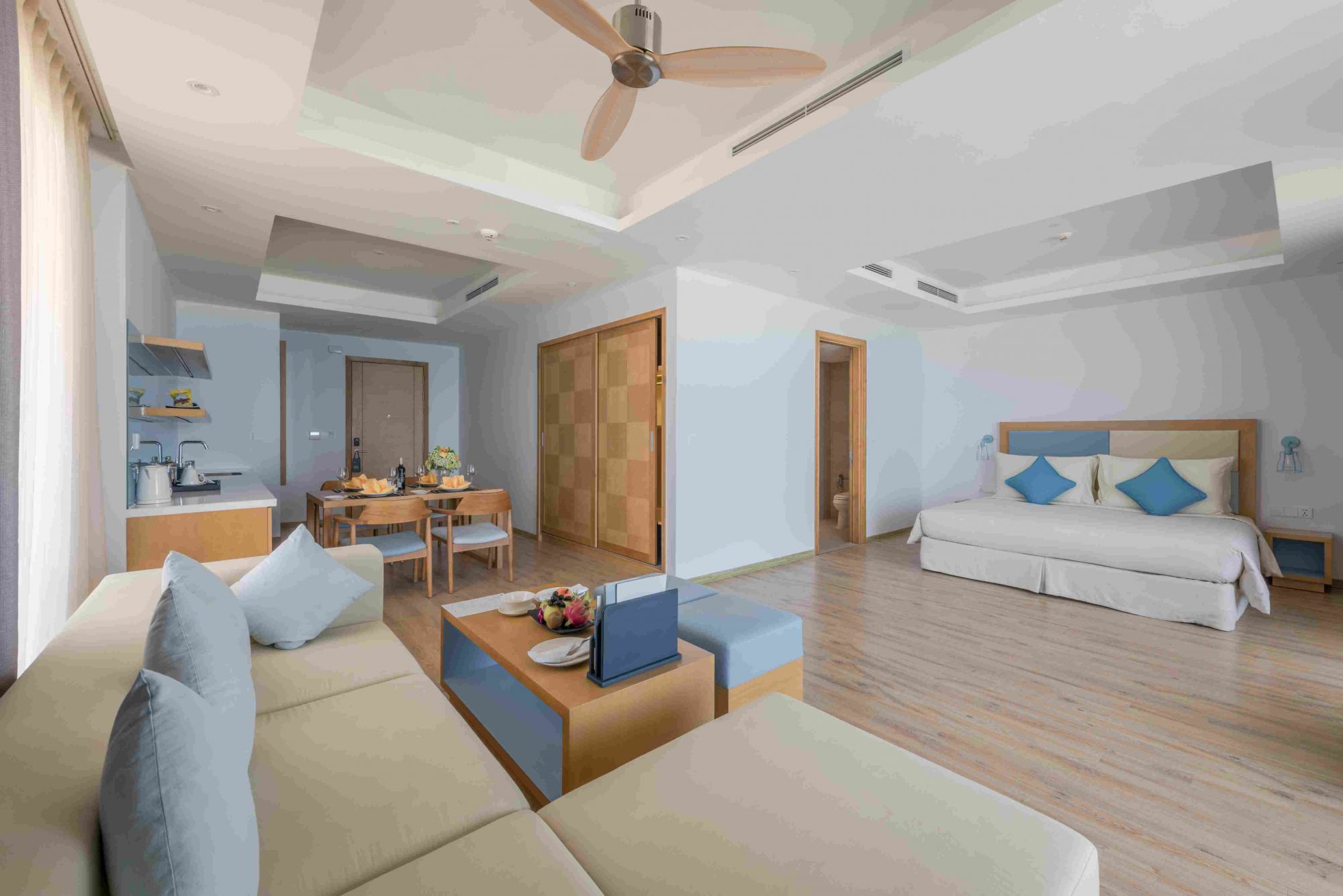 Studio Suite Deluxe