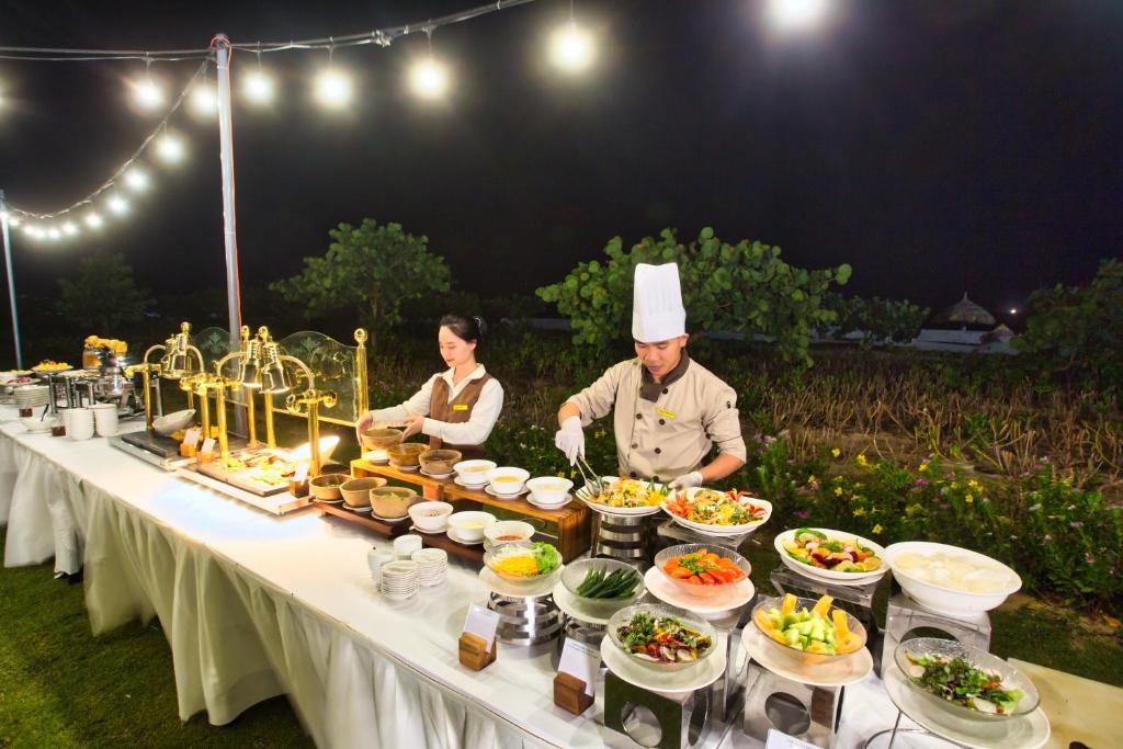 FLC Luxury Hotel Quy Nhon - Ảnh 6