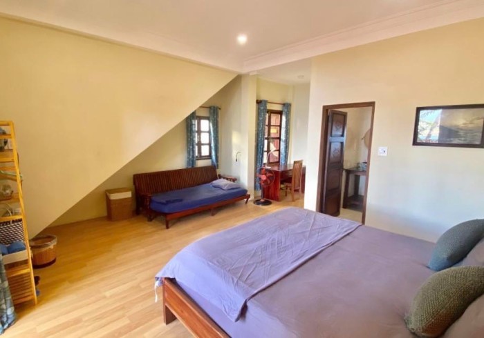 Lá room