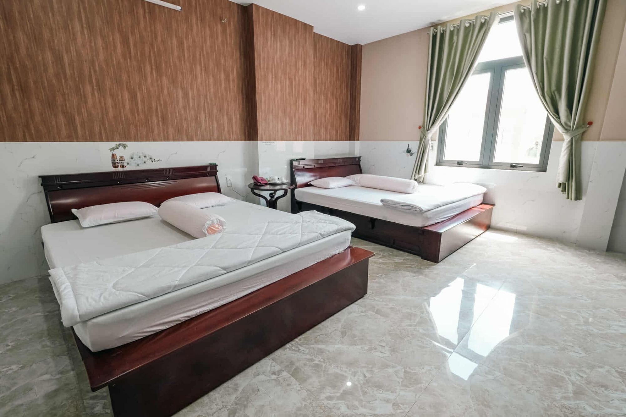 Khách Sạn Hưng Thịnh 2