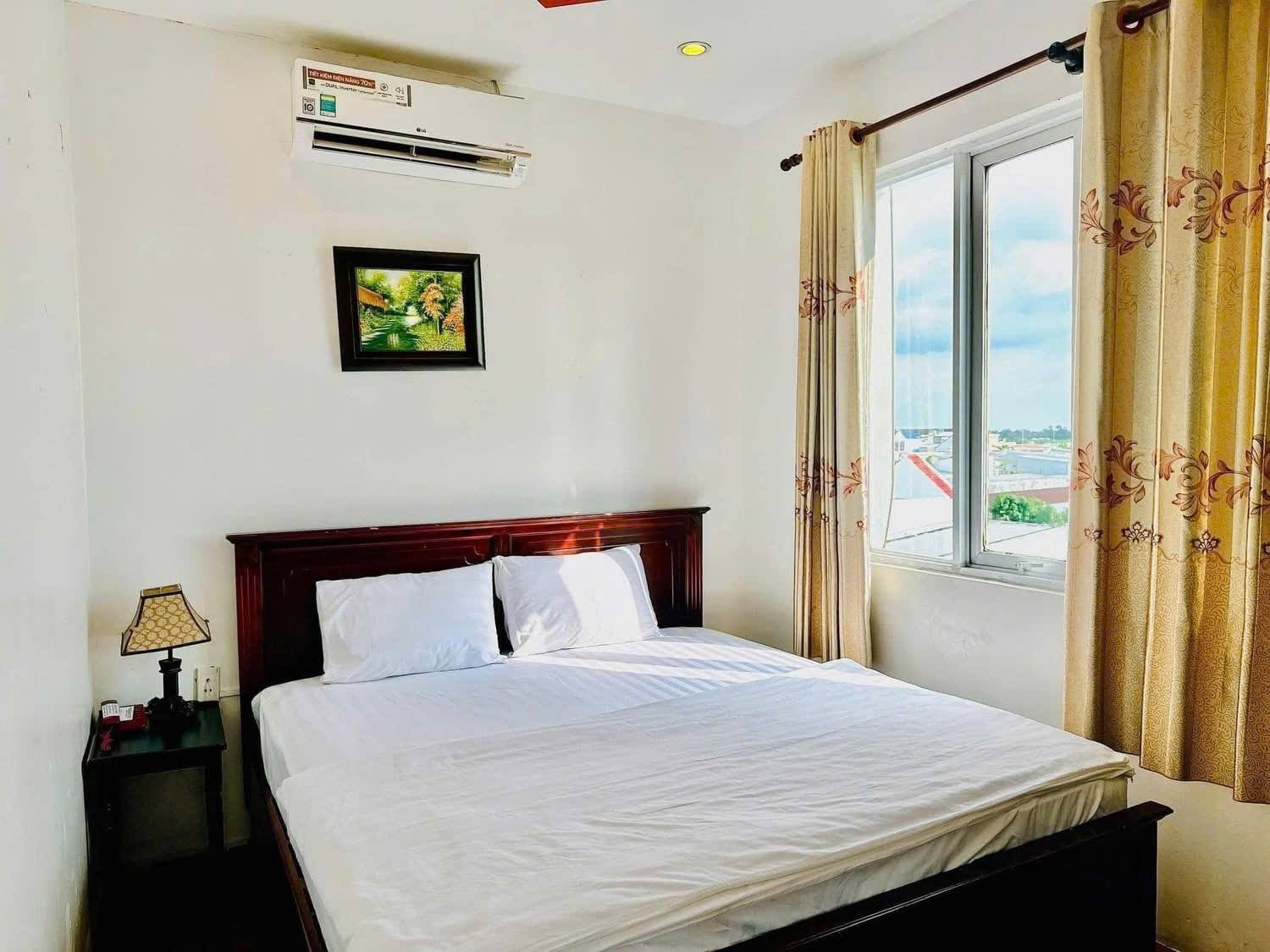 Khách Sạn Nam Môn 