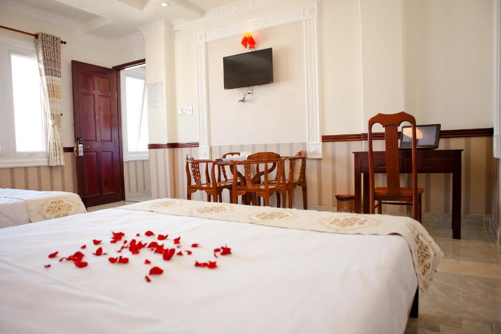 Khách Sạn Ngọc Lâm