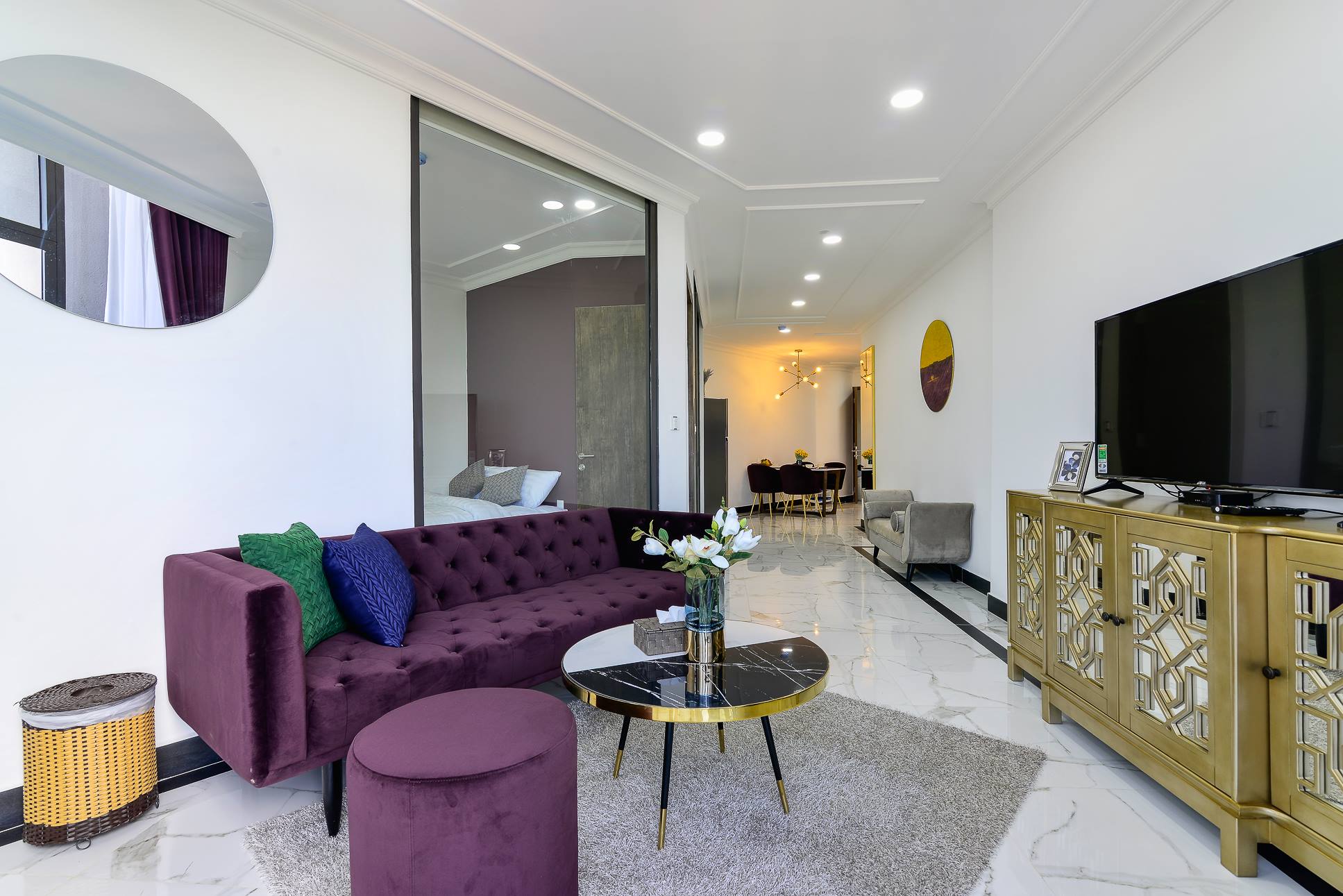 Aura Apartment - Hoa Phượng Tím