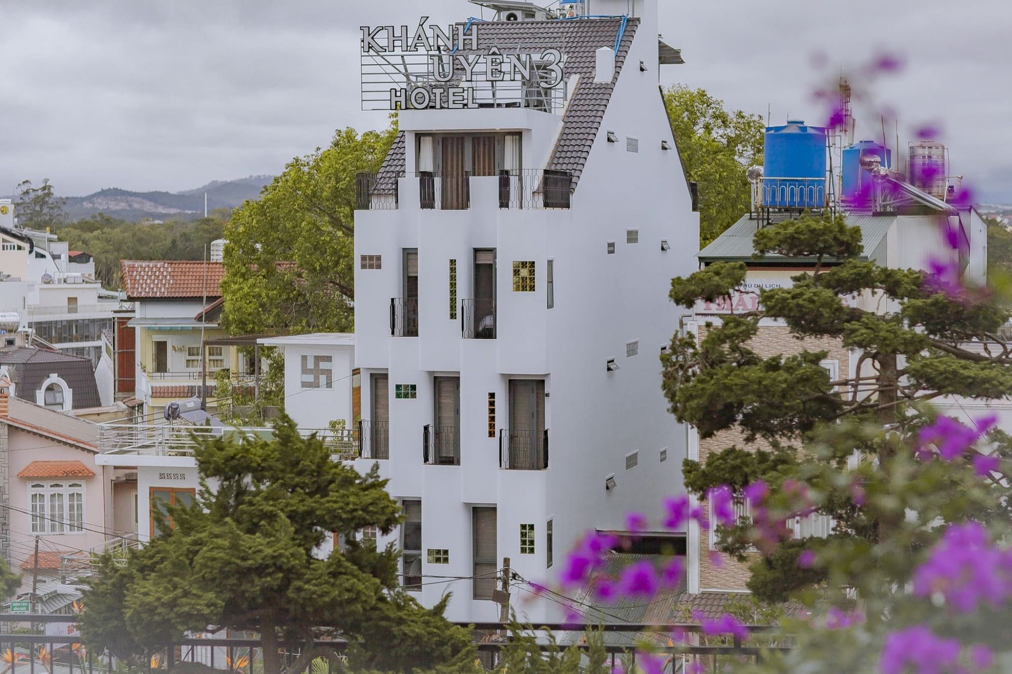 Khánh Uyên 3 Hotel & Apart Central