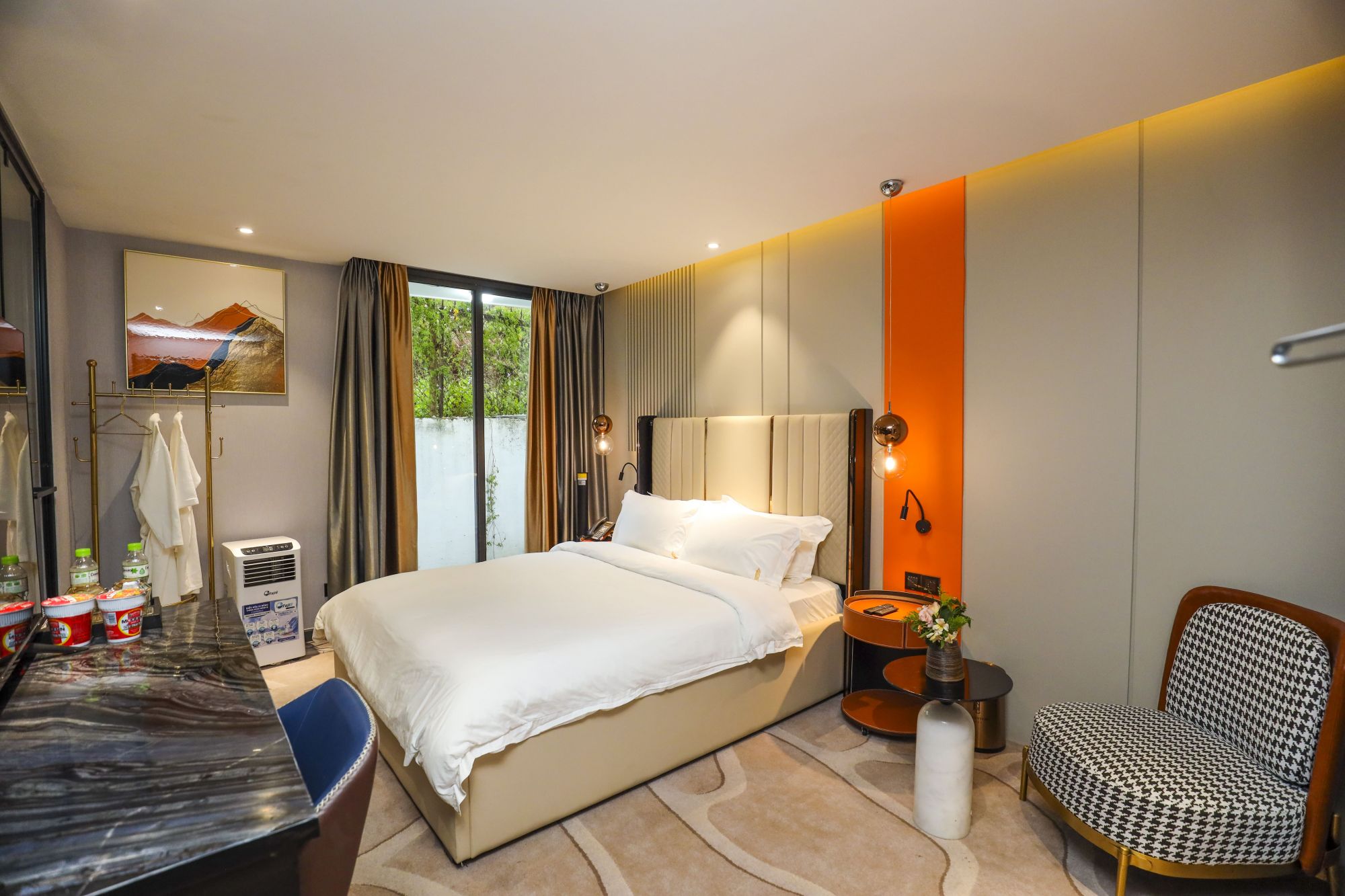 New Century Hotel - Ảnh 6