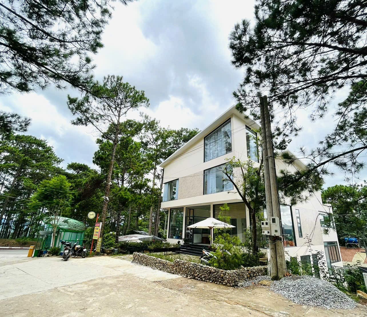 Villa Nam Hồ