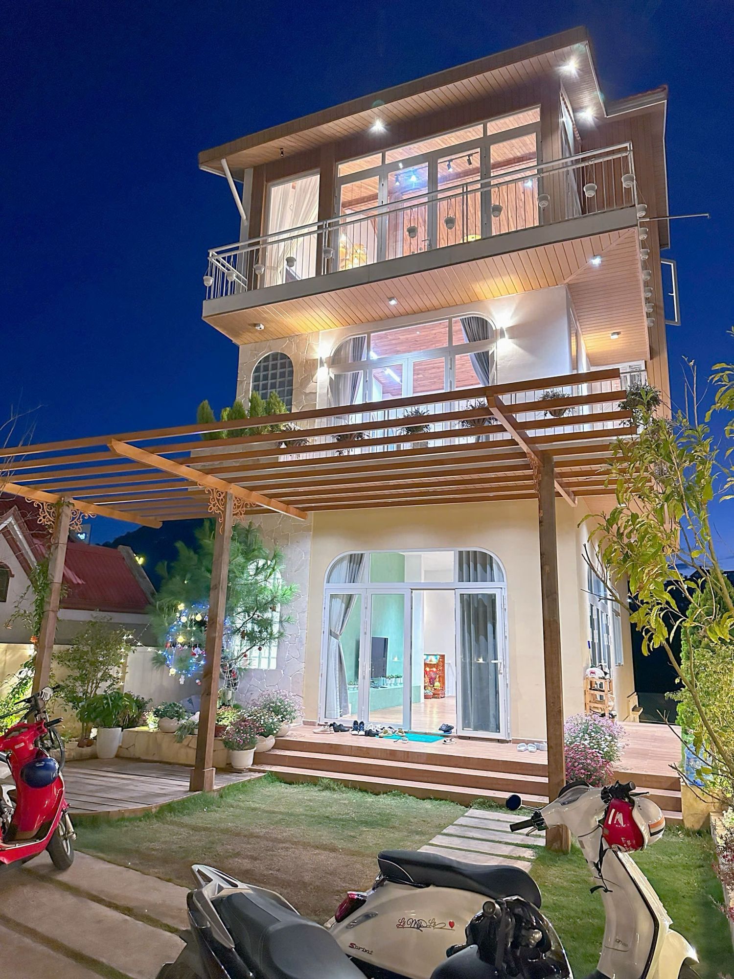Nguyên căn 6 phòng ngủ