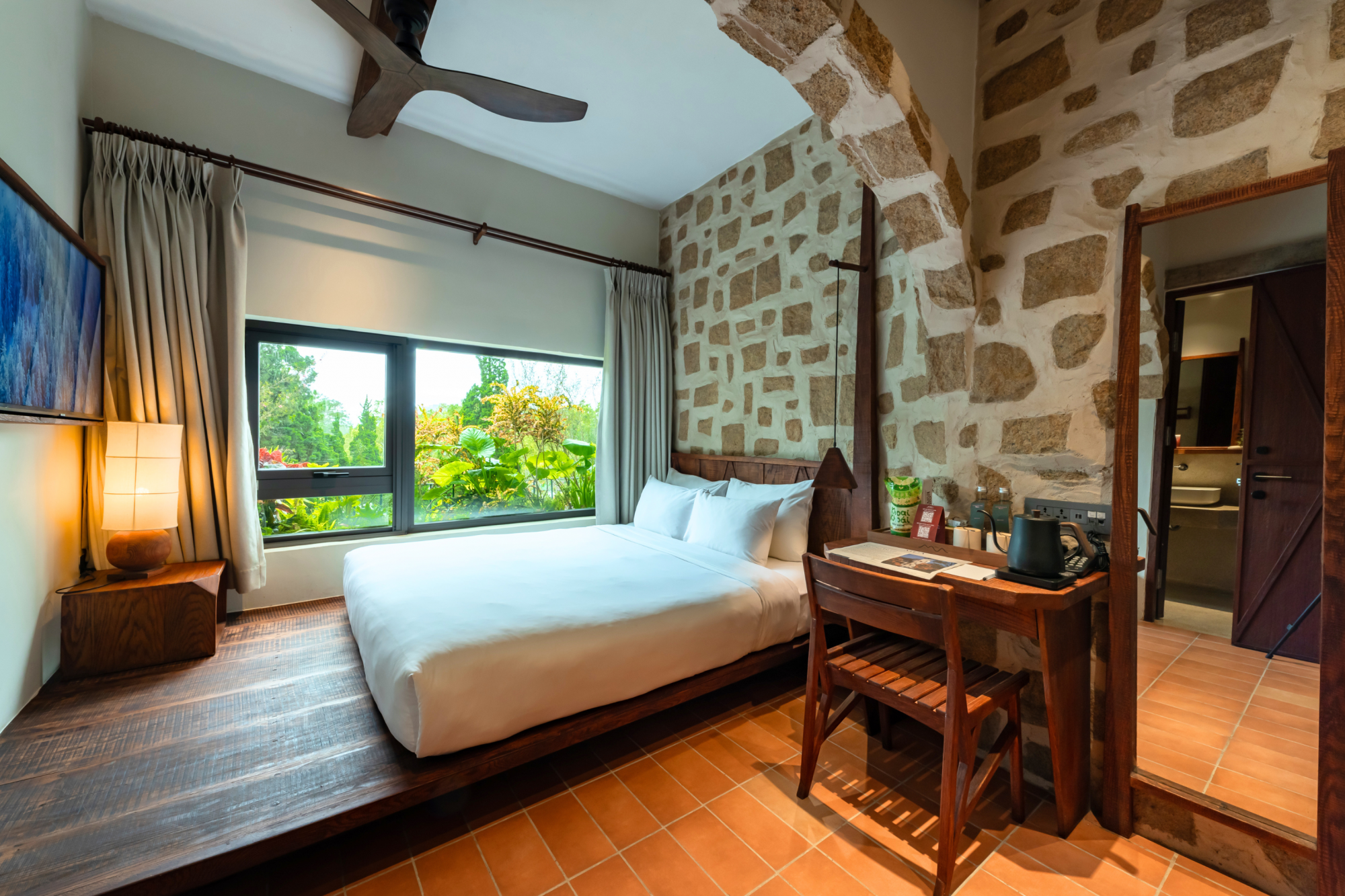 Boulevard Room