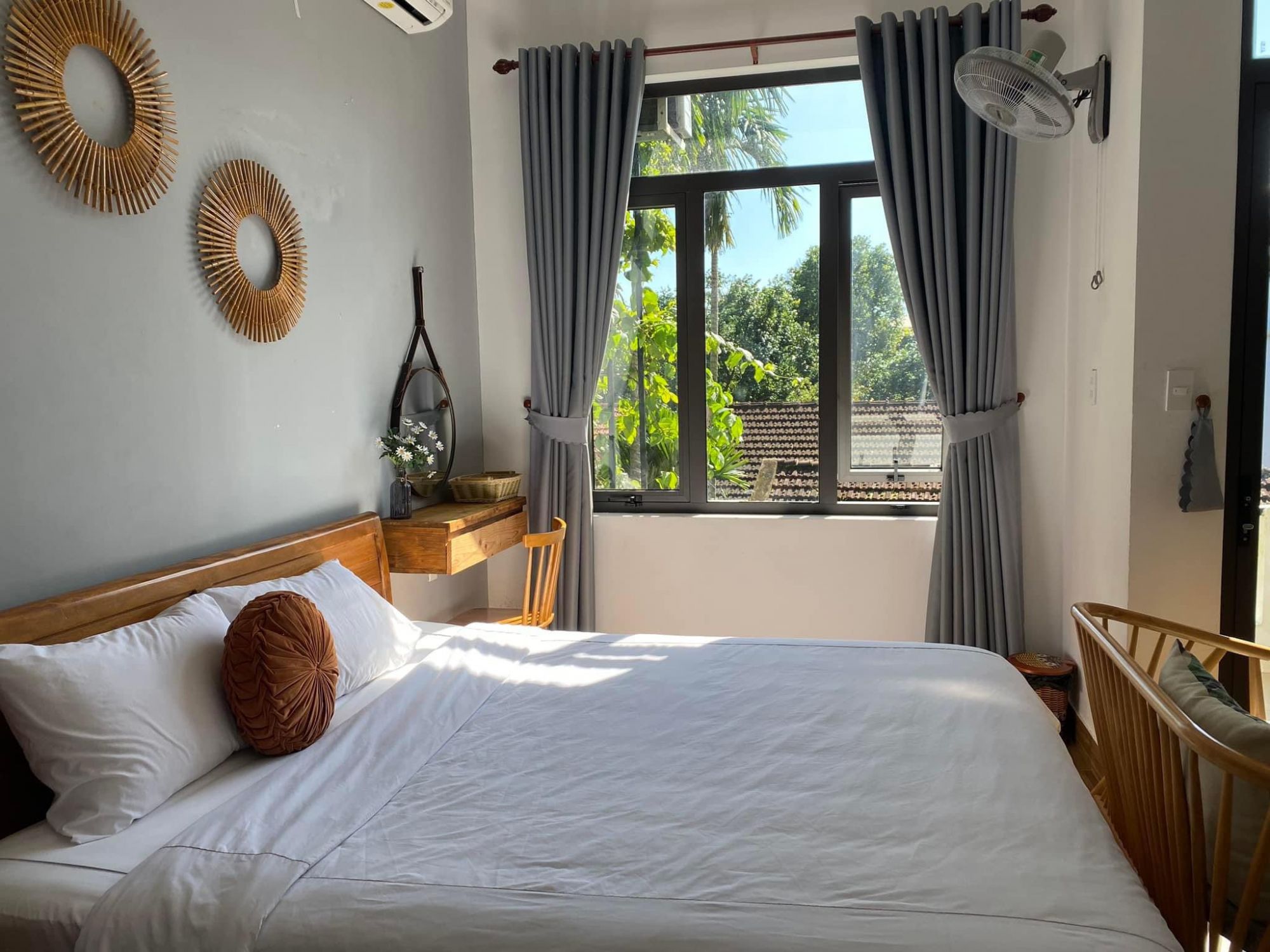Phượng Tím Homestay