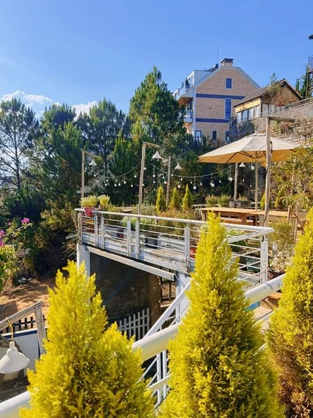 Tháng Mười Villa Đà Lạt
