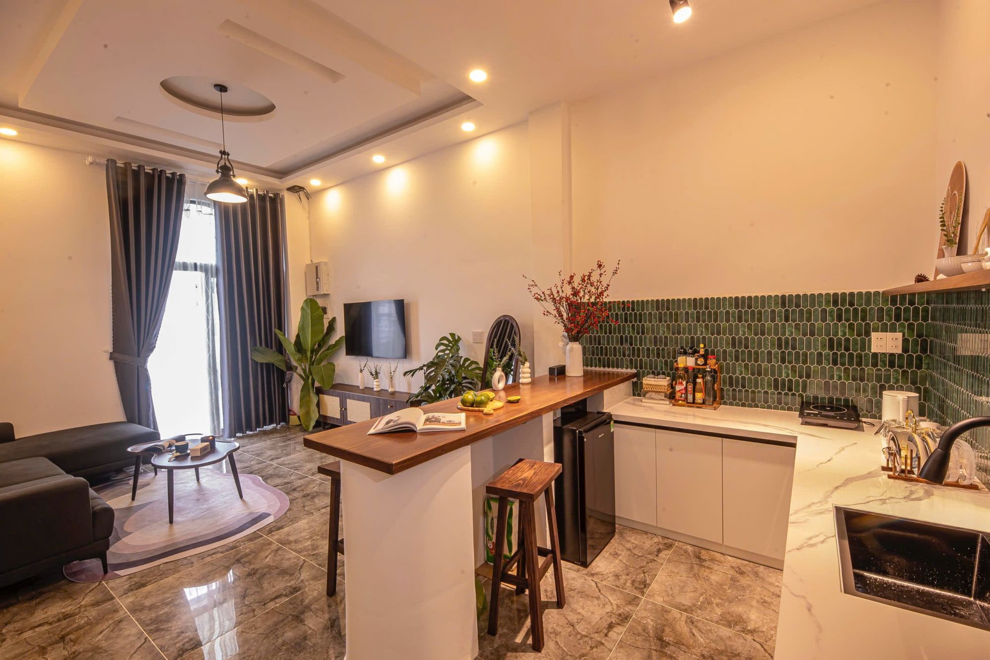 Thông Thiên Học Homestay