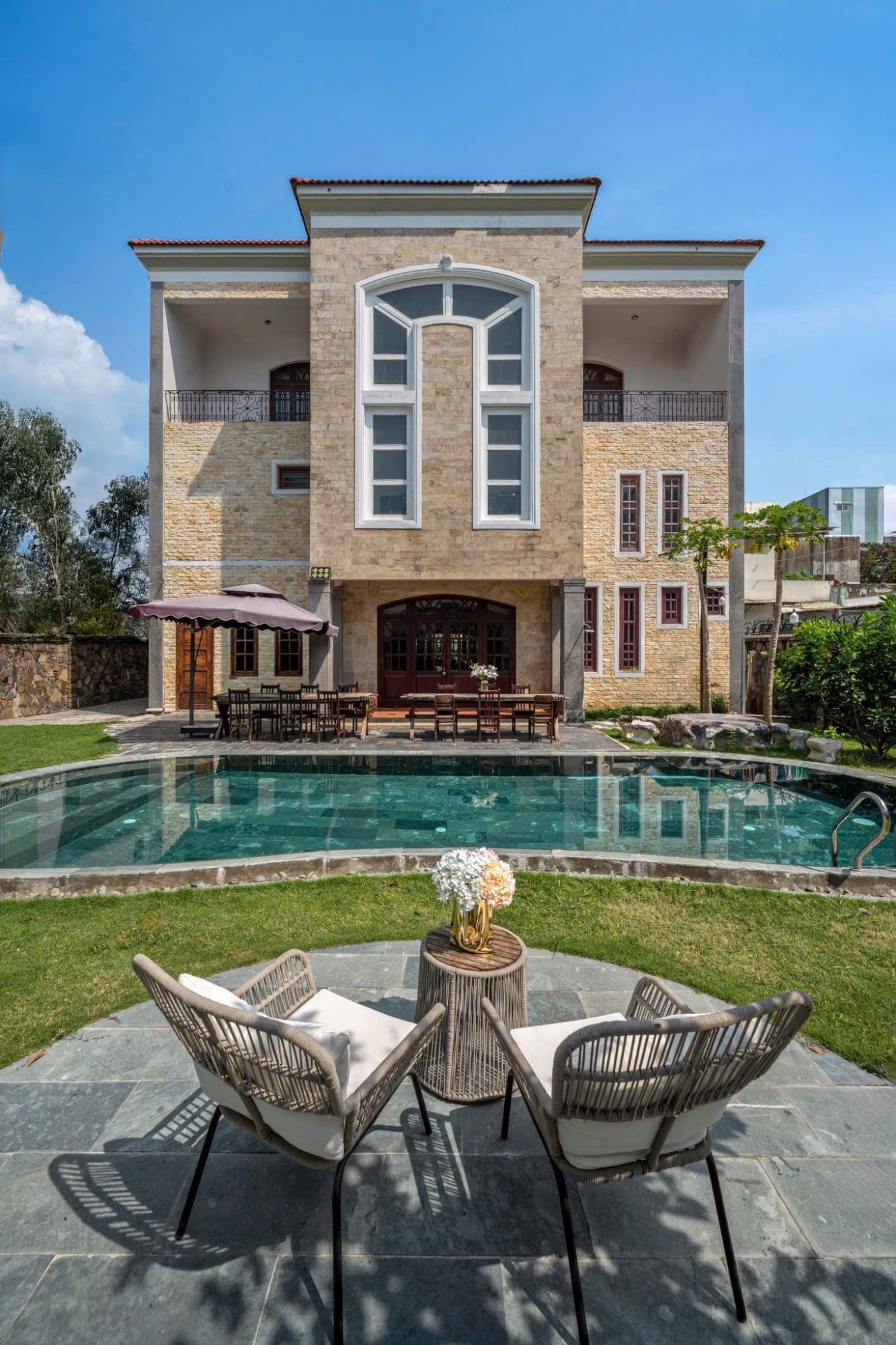 Pandora Mansion Villa