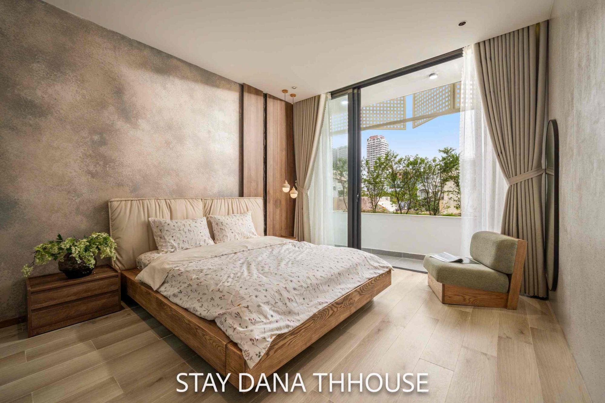 Dana House