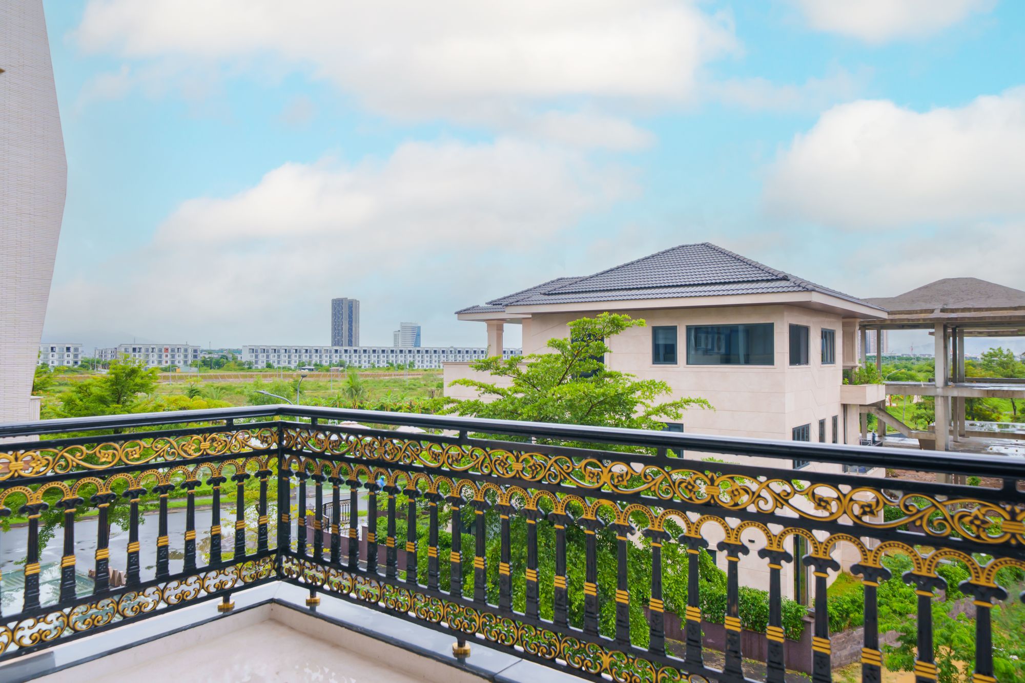 Cami Riverside Resort - Serence Villa