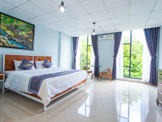 Khách Sạn Ven Suối