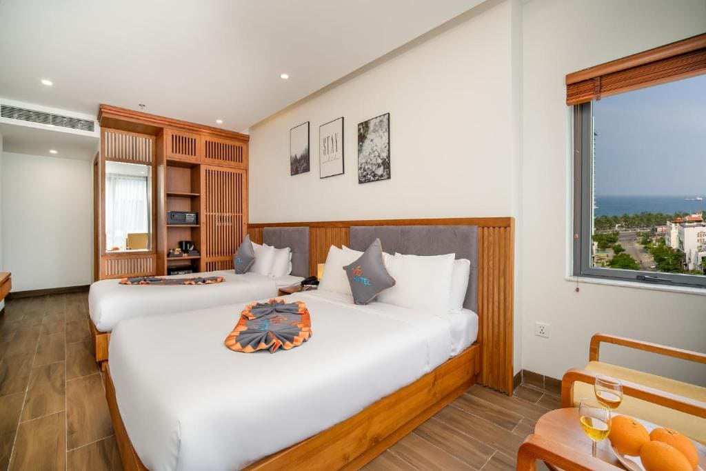 Deluxe Twin (hướng phố )