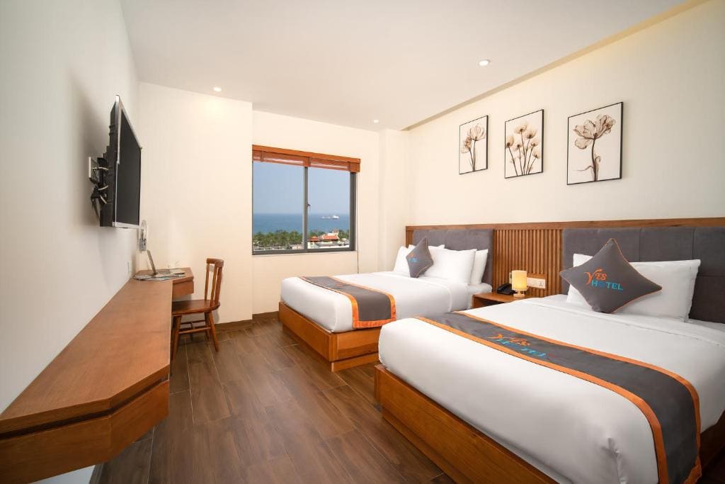Deluxe Family (view phố+ biển)