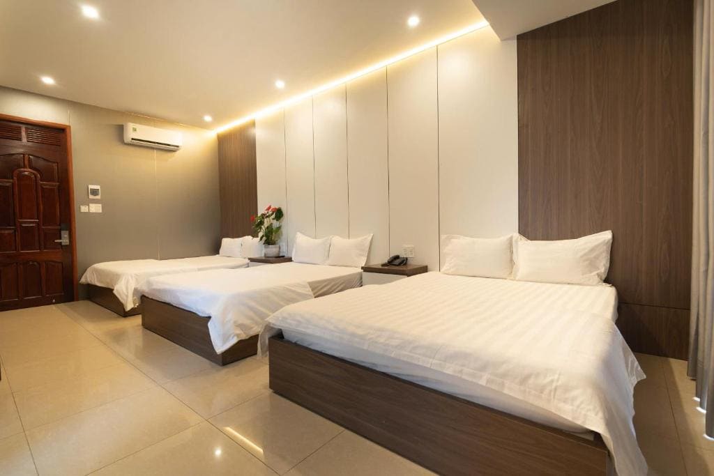 Triple VIP room