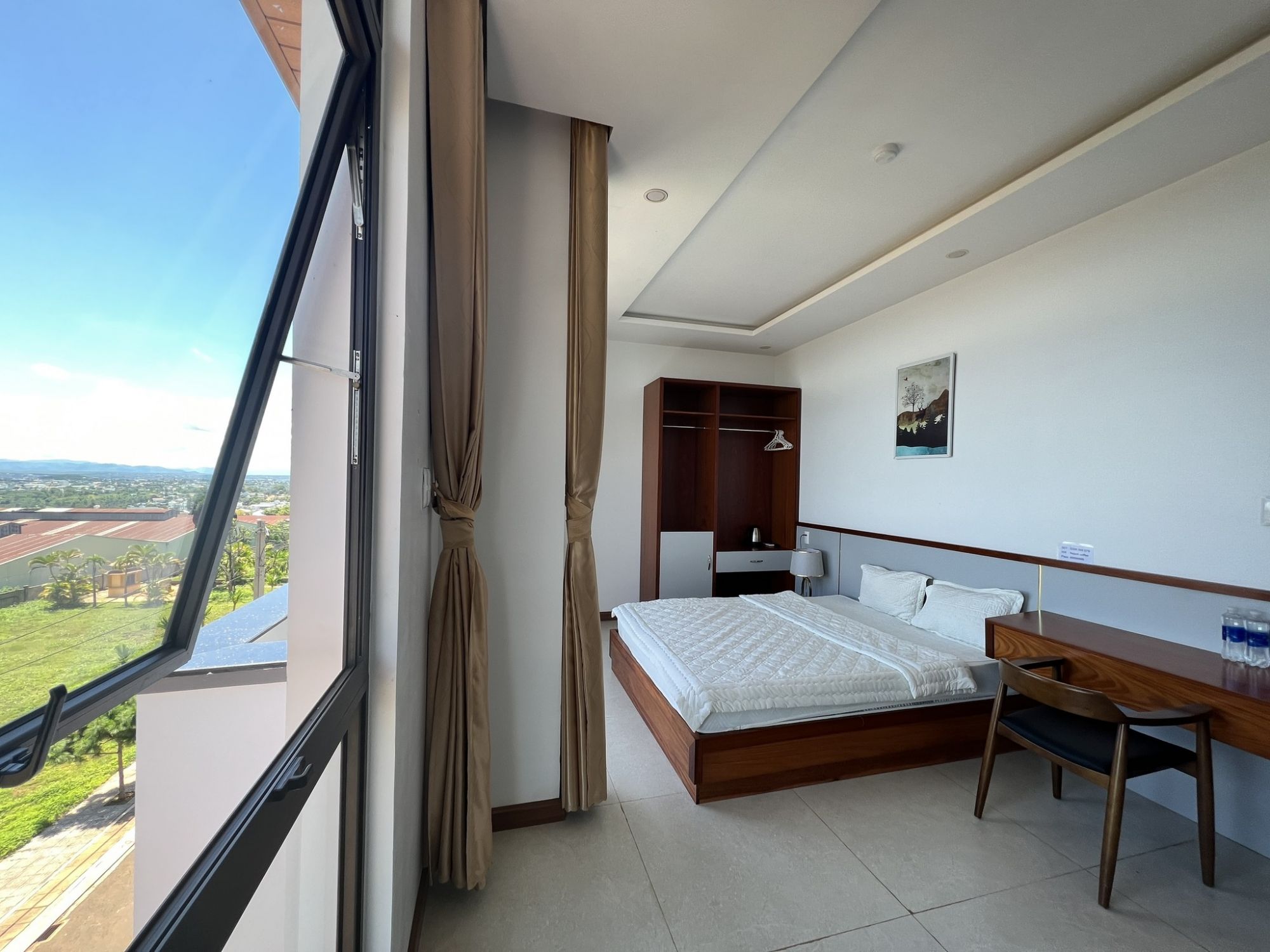 Khách sạn Phương Trinh