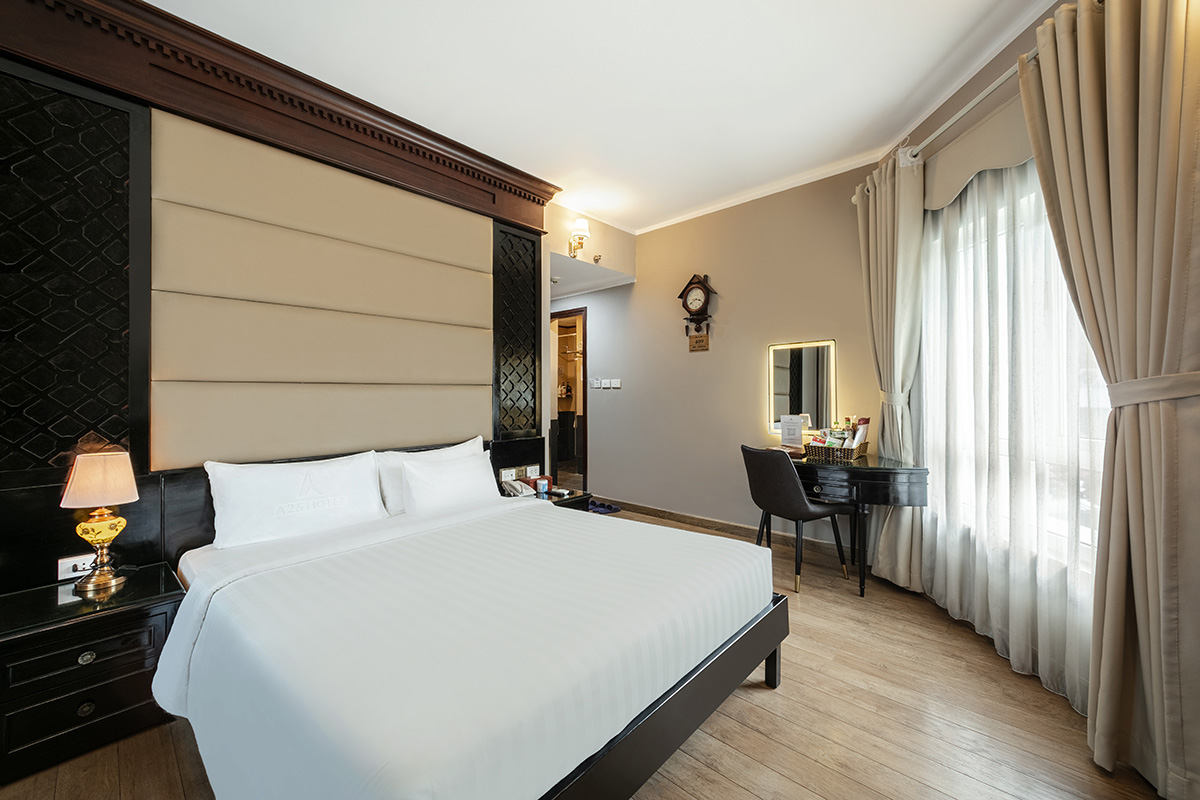 A25 Luxury Hotel - Quán Thánh