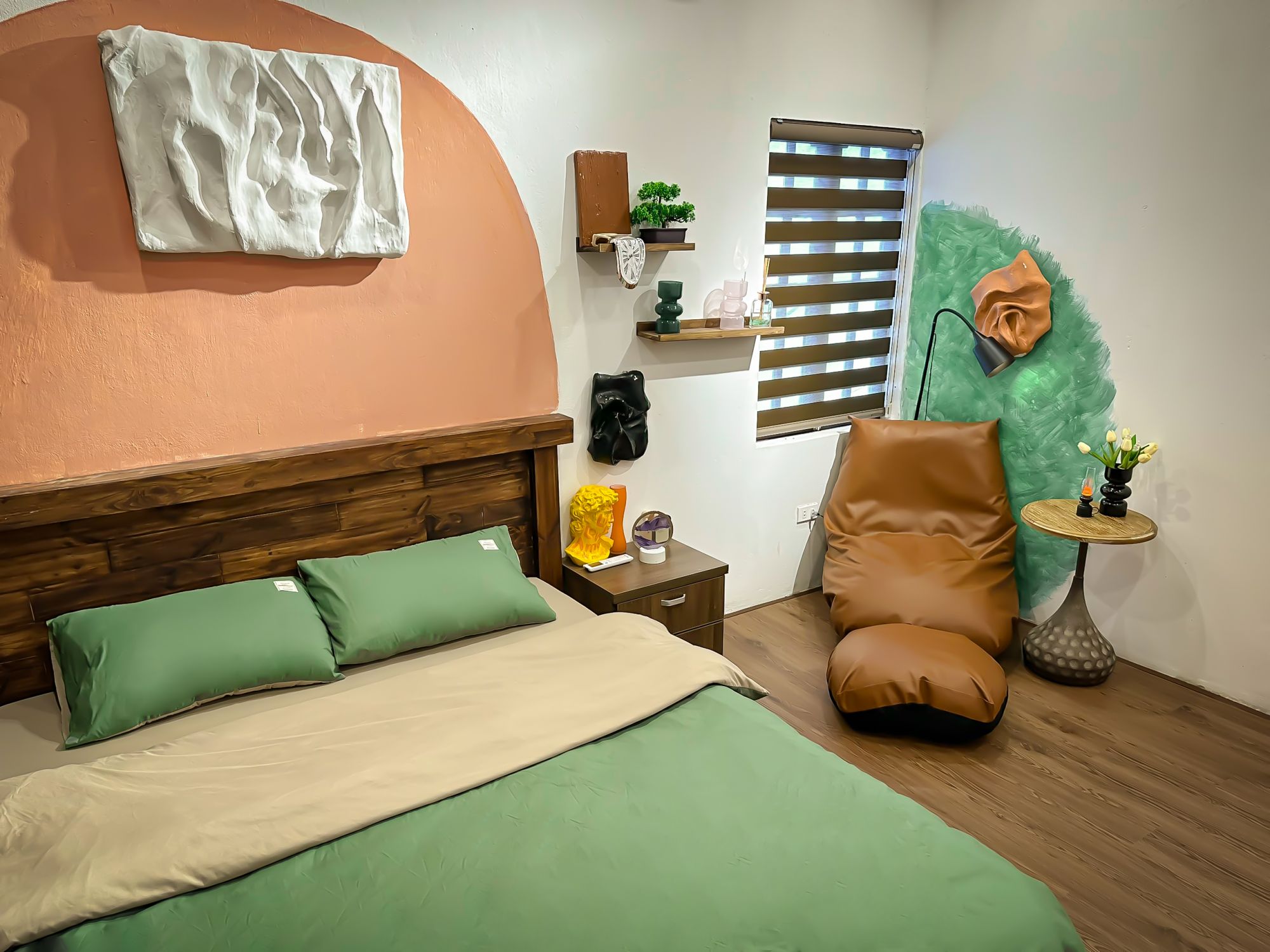 Amoureux Homestay - Chùa Hà