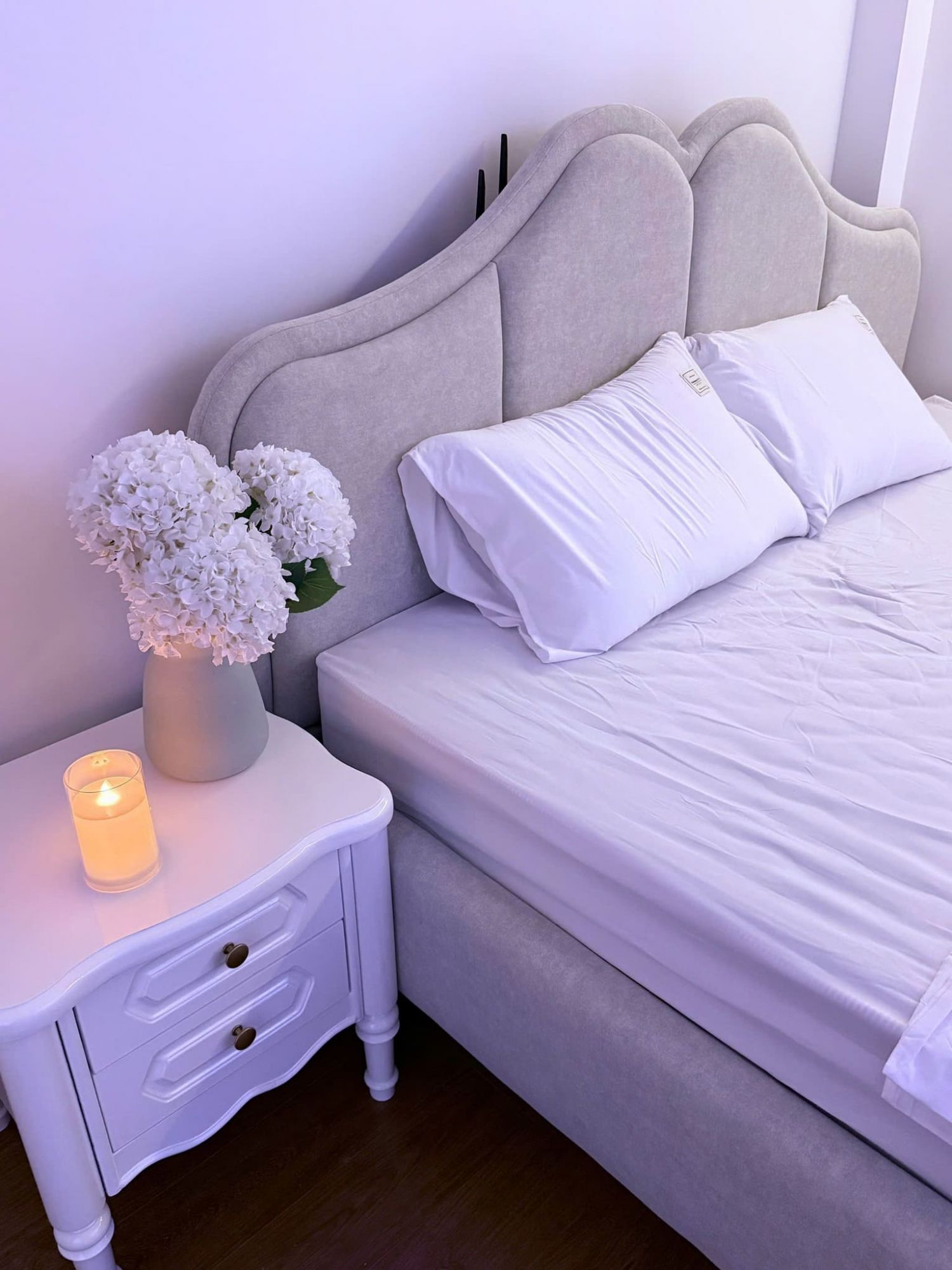 Dreamy Homestay - White Night