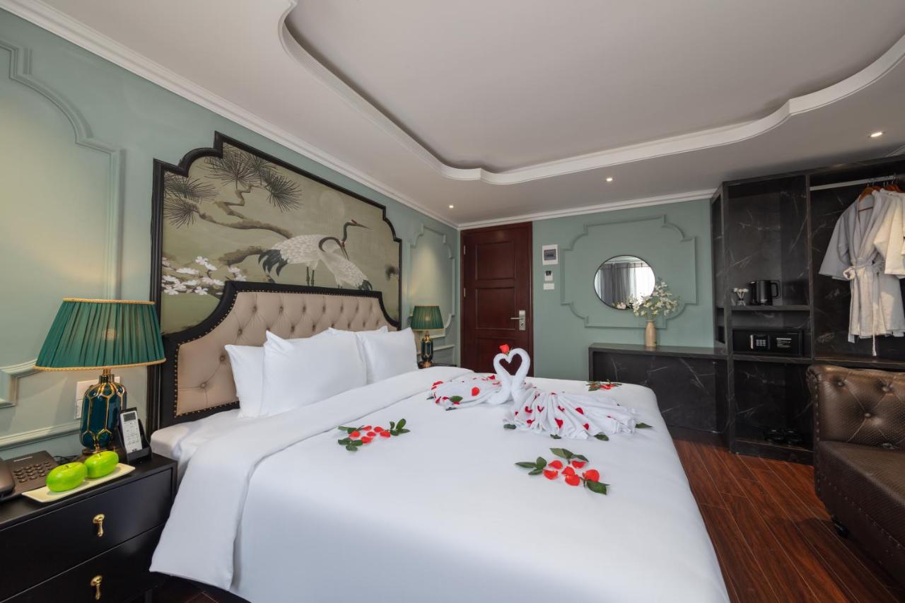Madelise Hotel & Travel Hàng Mắm