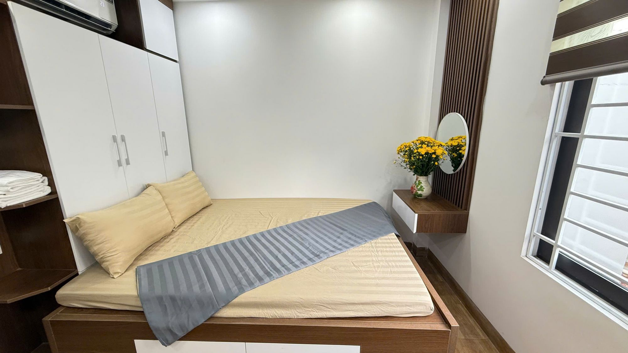Era Apartment - Đê La Thành 