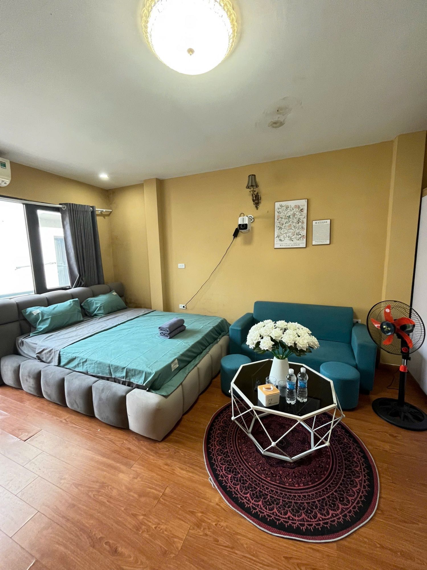 Hóng Homestay 401 - 472 Lạc Long Quân